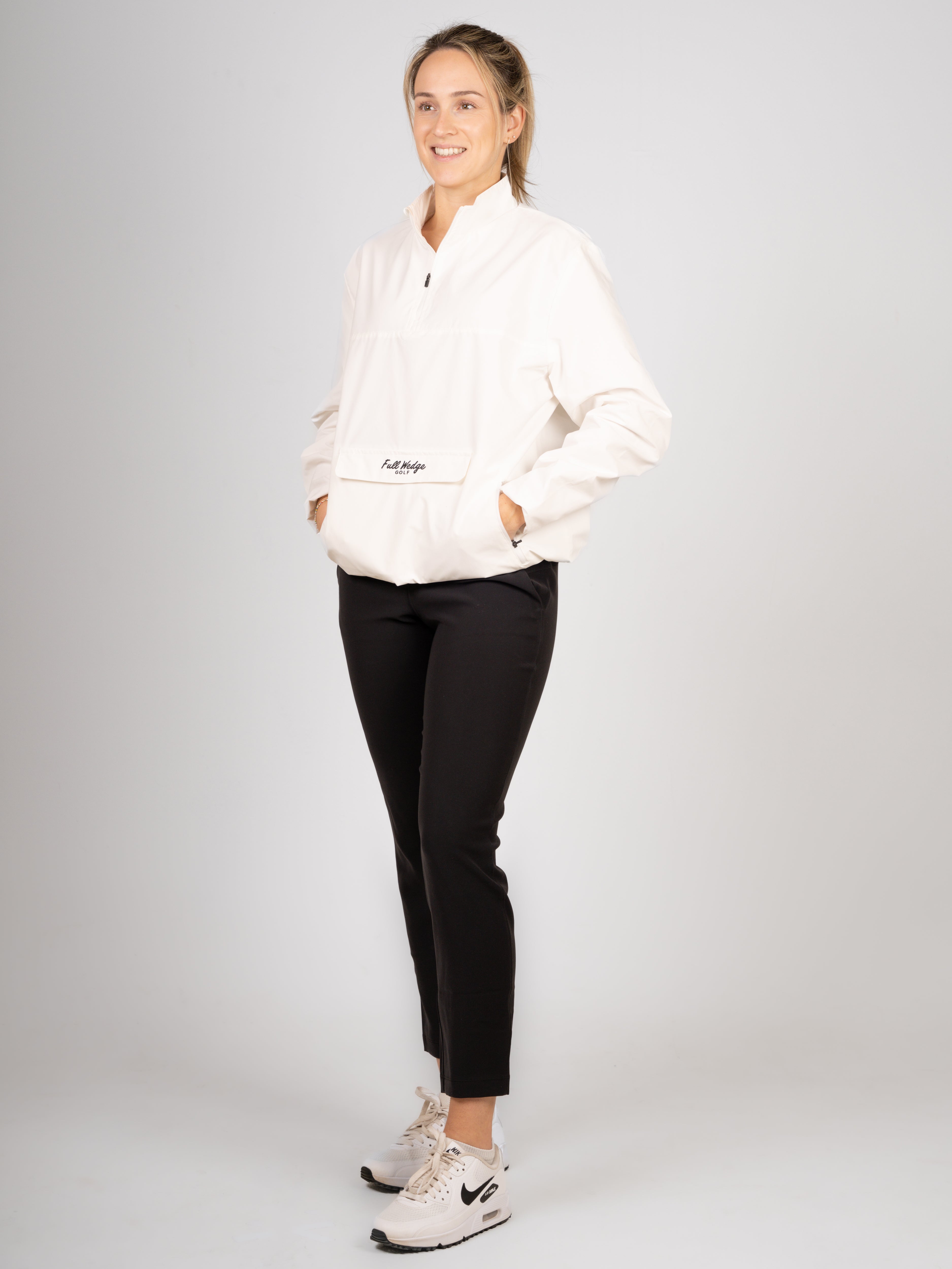 Essential Windbreaker (W) - Black – Full Wedge Golf
