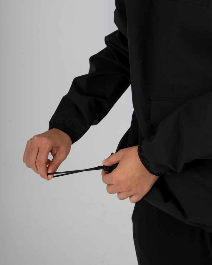 Essential Windbreaker (W) - Black - Full Wedge Golf